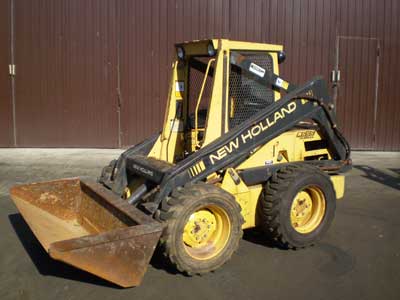 Фронтальный погрузчик New Holland Skidsteer 555