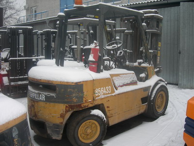 Дизельный погрузчик CAT DPL40