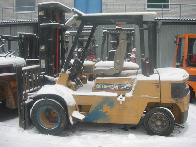 Дизельный погрузчик CAT DPL40