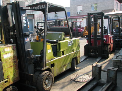 Газовый погрузчик Clark C500-H120