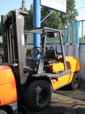 Газовый погрузчик Toyota FG45