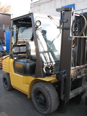 Газовый погрузчик CAT GP30