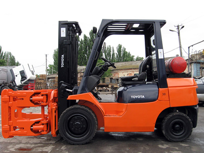 Газовый погрузчик Toyota 02-7FGF30