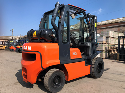 Газовый погрузчик Nissan UGD02A30PQ