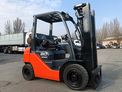 Газовый погрузчик Toyota 02-8FGF20