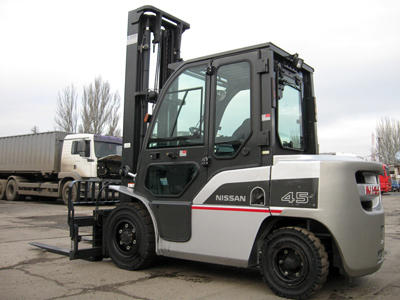 Дизельный погрузчик Nissan W1F4A45Y