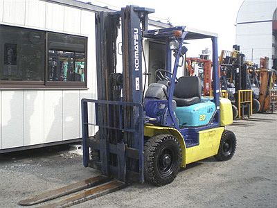 Бензиновый погрузчик Komatsu FG20T-12-515555