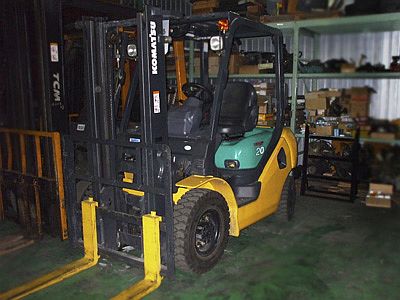 Бензиновый погрузчик Komatsu FG20T-16-723345