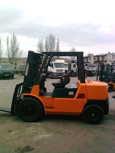 Дизельный погрузчик Nissan F04D45T-F19С