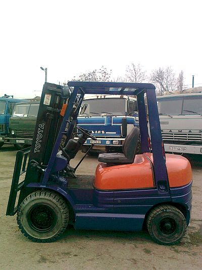 Бензиновый погрузчик Toyota 40-6FG23