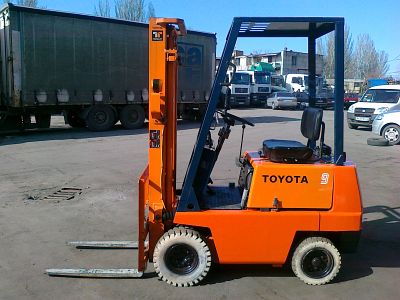 Электропогрузчик Toyota 2FB9