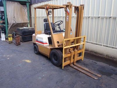 Бензиновый погрузчик Komatsu FG15-14