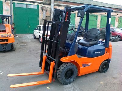 Дизельный погрузчик Toyota 02-7FD15