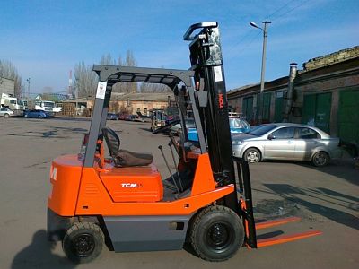 Бензиновый погрузчик TCM FG15N16