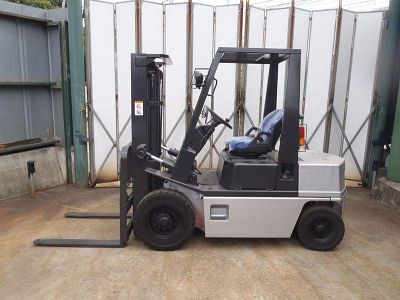 Дизельный погрузчик Nissan EH02A20