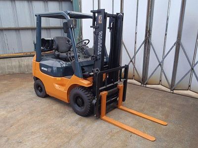Бензиновый погрузчик Toyota 42-7FG18