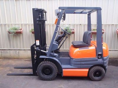 Бензиновый погрузчик Toyota 6FGL15