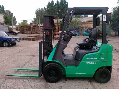 Бензиновый погрузчик Mitsubishi KFGE10T-KF2D