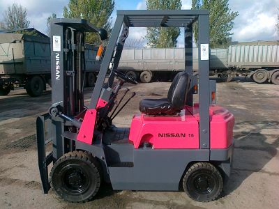 Бензиновый погрузчик Nissan PJ01M15