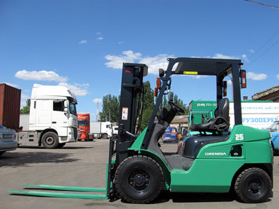 Дизельный погрузчик Mitsubishi KFD25T-F18C