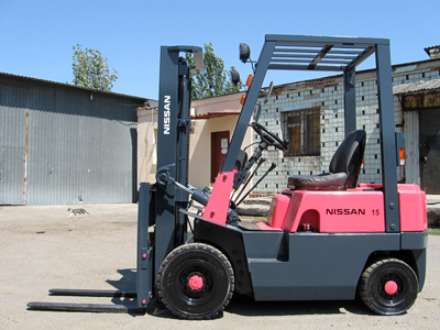 Бензиновый погрузчик Nissan PJ01M15