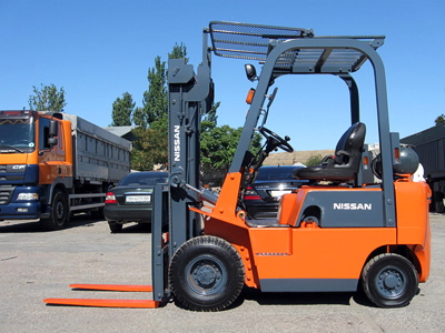 Вилочный погрузчик Nissan J01A15