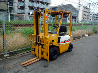Бензиновый погрузчик Komatsu FG10L-14-130625