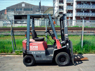 Бензиновый погрузчик Nissan NSJ01M09(FG09)-111564