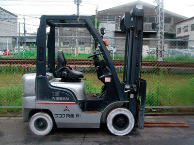 Бензиновый погрузчик Nissan L01A15W(FG15)-002390
