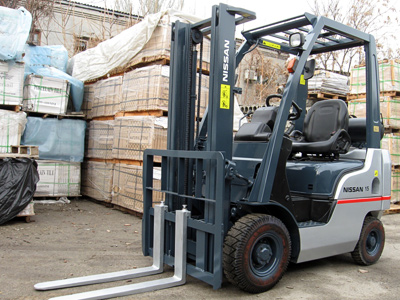 Вилочный погрузчик Nissan P1F1A15D(FG15)-000113