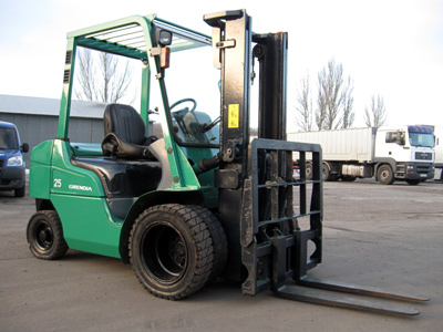 Дизельный погрузчик Mitsubishi FD25-F18C (71338)