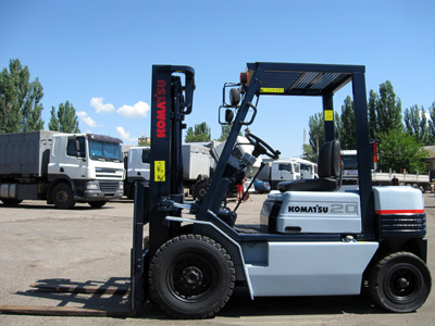 Бензиновый погрузчик Komatsu FG20L-11-495986