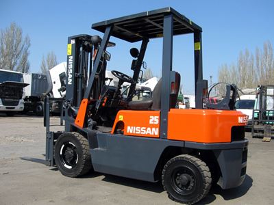 Газовый погрузчик Nissan PJO2A25(FG25)-117637