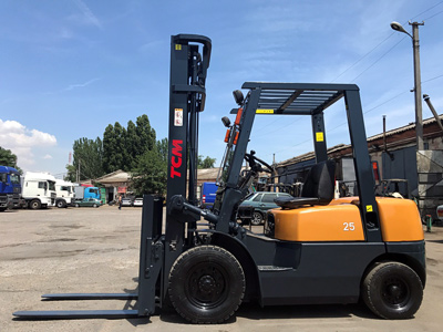 Бензиновый погрузчик TCM FG25N5-59773