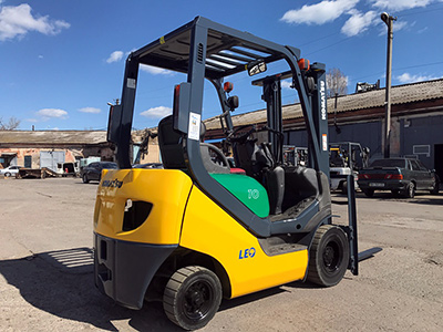 Бензиновый погрузчик Komatsu FG10LC-20-658705