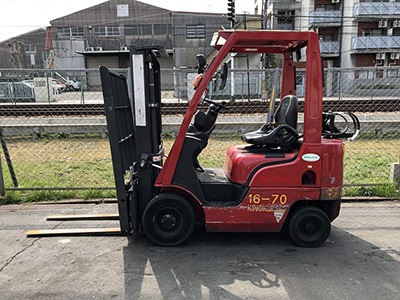 Вилочный погрузчик Nissan P1F1A15D-004911