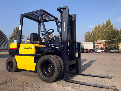 Бензиновый погрузчик Komatsu FG20L-11-295599