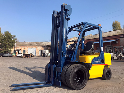Бензиновый погрузчик Nissan UGL02A30-001390