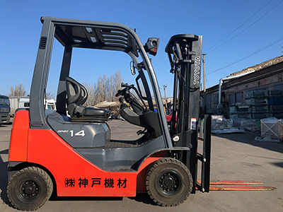 Бензиновый погрузчик Toyota 8FGL14-13904