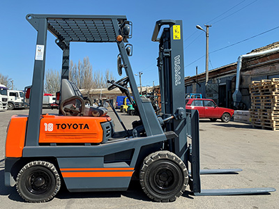 Бензиновый погрузчик Toyota 4FGL18-43550