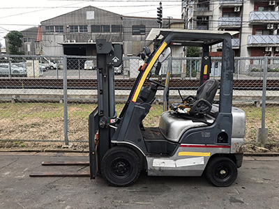 Бензиновый погрузчик Nissan L01A15J-000268