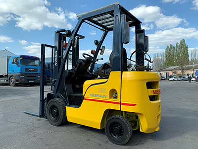 Вилочный погрузчик Nissan NP1F1A15D-400366