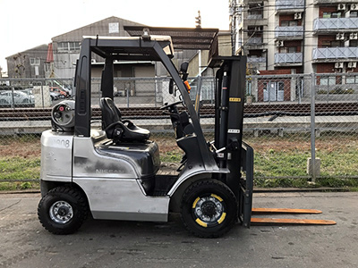 Вилочный погрузчик Nissan P1F2A20D P1F2 - 001166