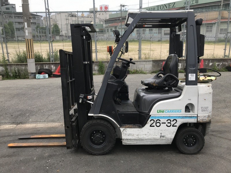 Вилочный погрузчик Nissan NP1F1A15D