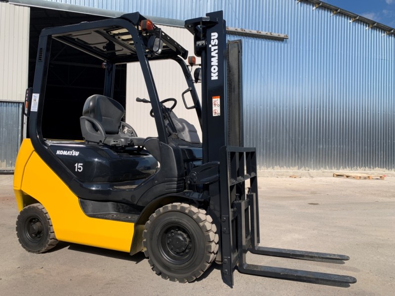 Бензиновый погрузчик Komatsu FG15T-20