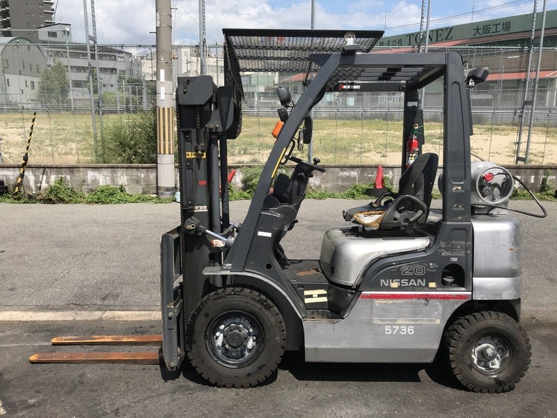 Вилочный погрузчик Nissan PL02A20W