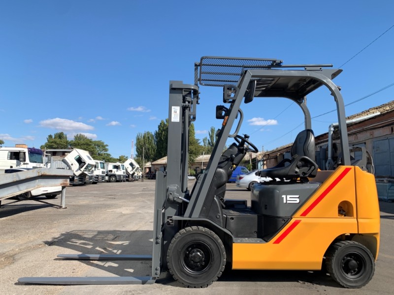 Вилочний навантажувач TCM FGE15T5