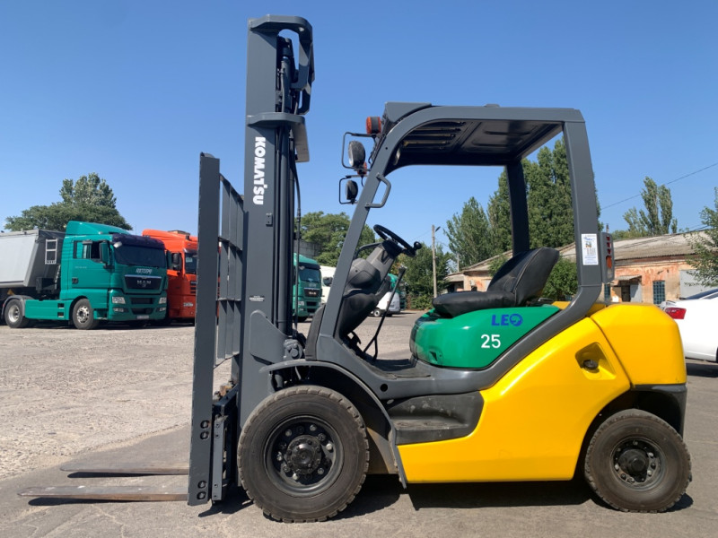 Вилочний навантажувач Komatsu FG25C-15