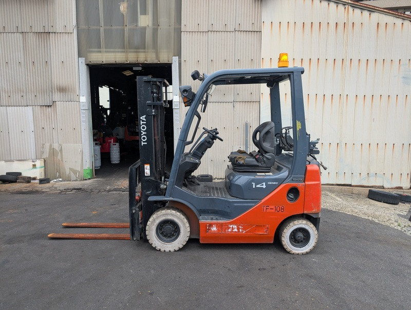 Вилочний навантажувач Toyota 02-8FG14