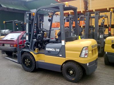 Дизельный погрузчик Shangli CPCD30